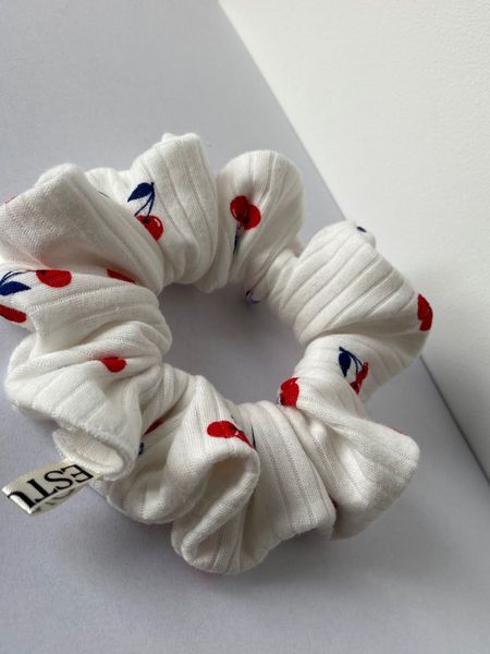 Bawełniana gumka do włosów w wisienki
