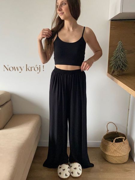 Czarny komplet z wiskozy - krótki dopasowany top na ramiączka i luźne spodnie