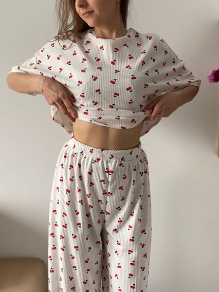 Bawełniana piżama damska w wisienki – długi komplet Estuyo