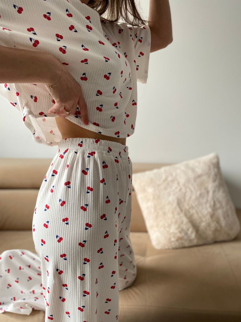 Bawełniana piżama damska w wisienki | Estuyo