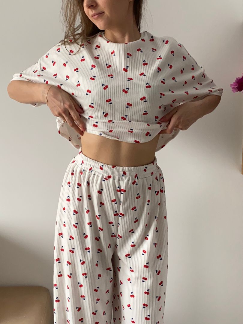 Bawełniana piżama damska w wisienki | Estuyo