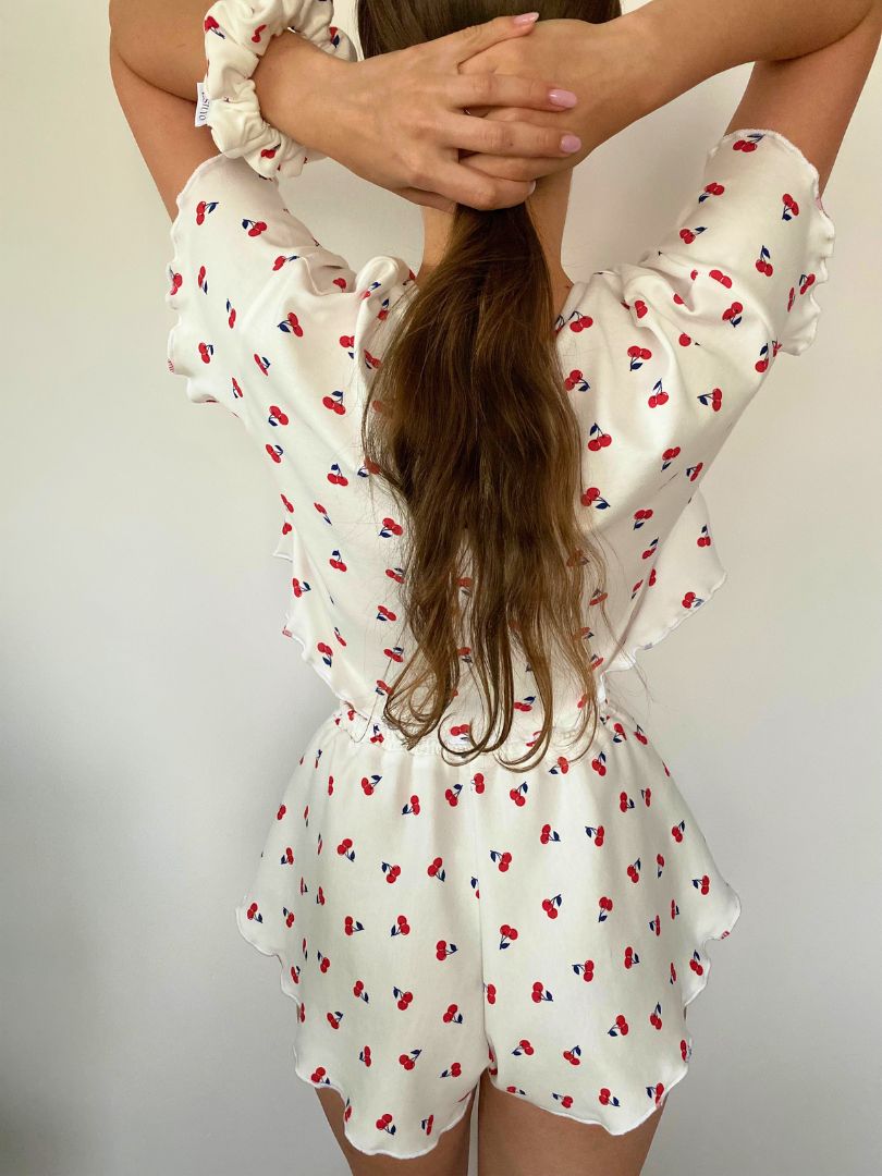 Set w wisienki– piżama + scrunchie